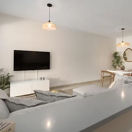 Apartamento Gorgeous 2 Bed In Flamingos - Rdr541